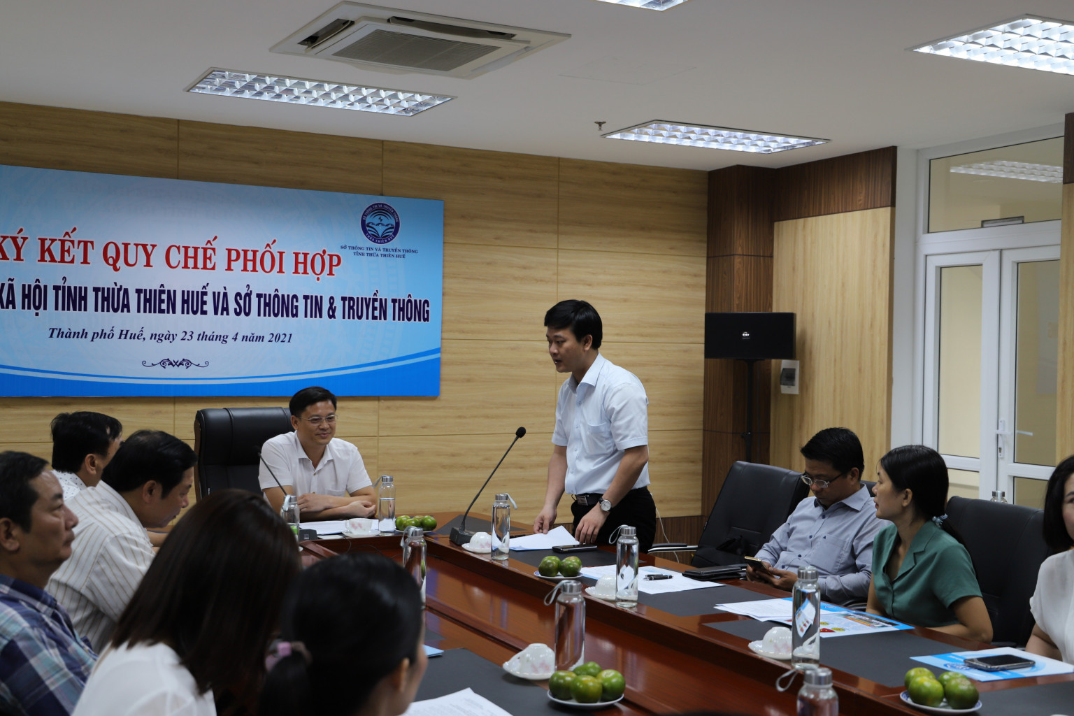 Ông Nguyễn Xuân Sơn - Giám đốc Sở Thông tin và Truyền thông phát biểu tại Hội nghị